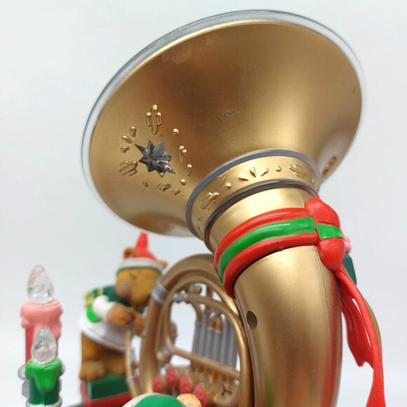 Perfect Harmony Snow Wonder Bears Music Box Tuba Lights Motion 2003 WORKS - Picture 5 of 5